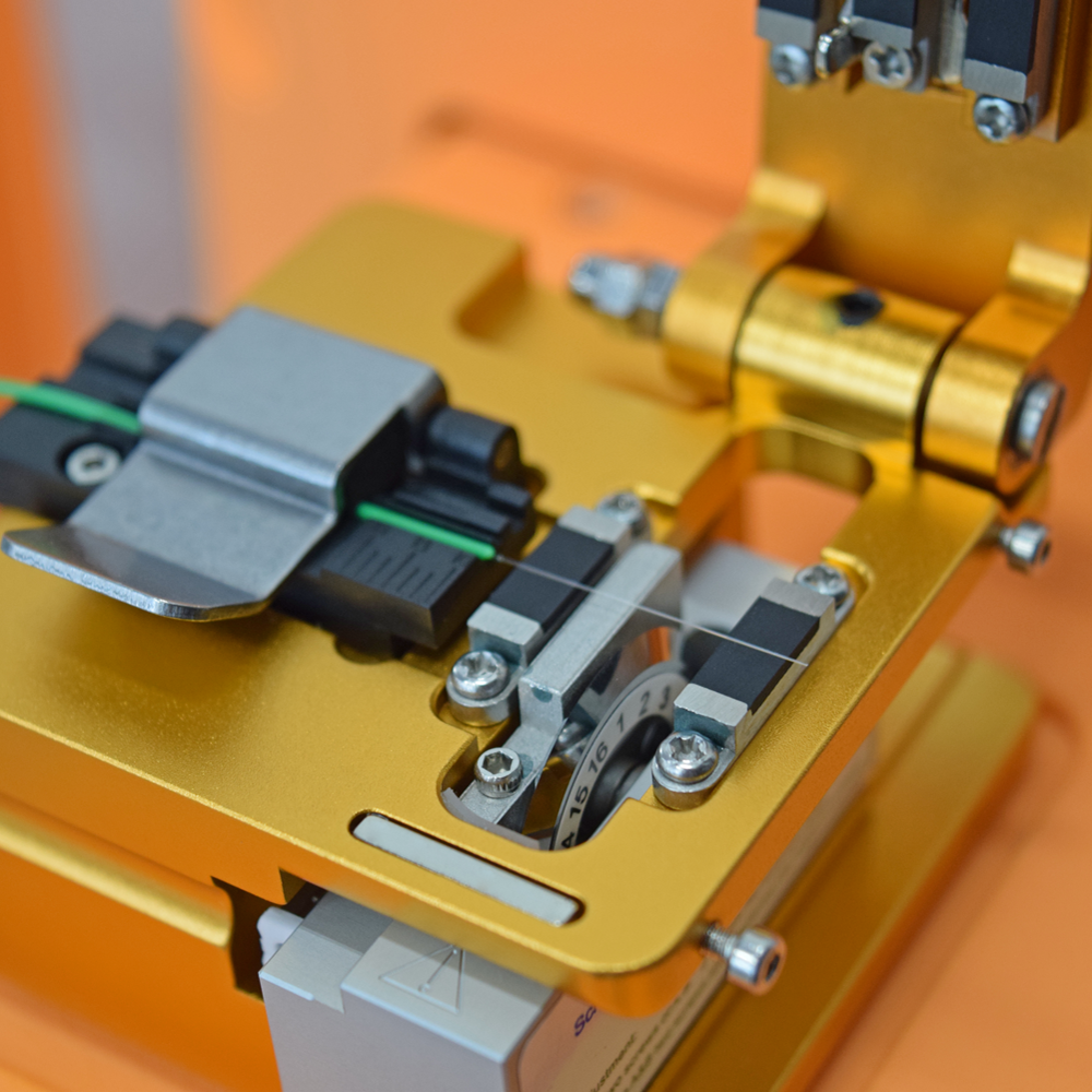 Máquina de Emenda com Alinhamento de Núcleo 6-em-1  D-NET (DN-CORE-90BT)