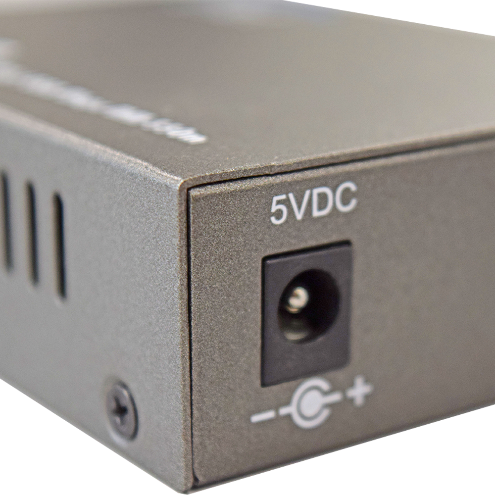 D-NET Ethernet Media Converter, Single Mode LX Fiber, 10/100/1000 Base-T (550 Meters), (DN-10000-M)